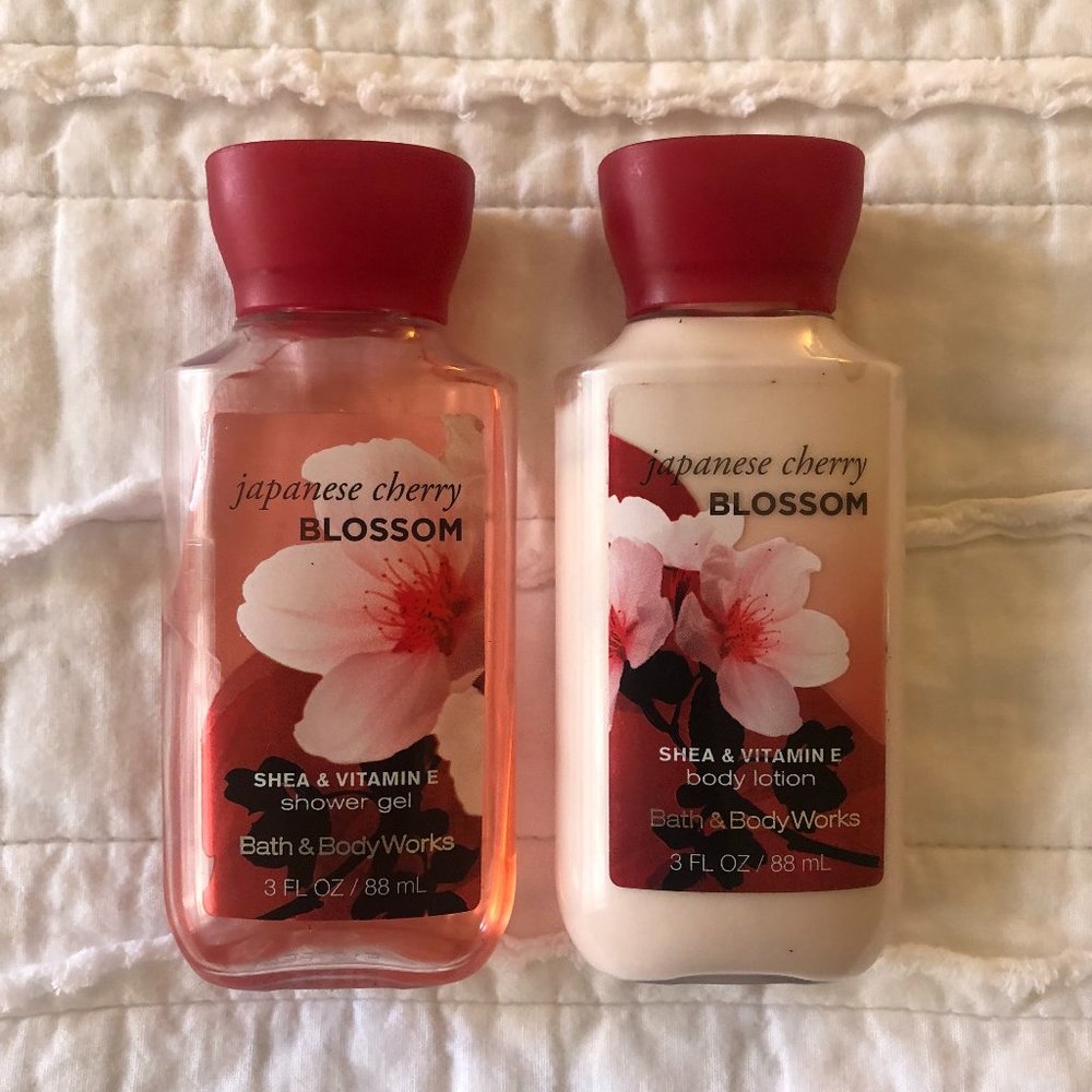 Bath and Body Works Japanese Cherry Blossom Set